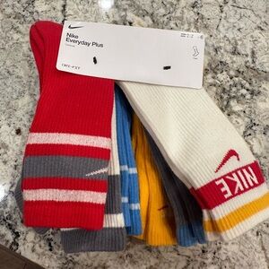 Nike Everyday Plus Men's Socks - Multicolor Pack